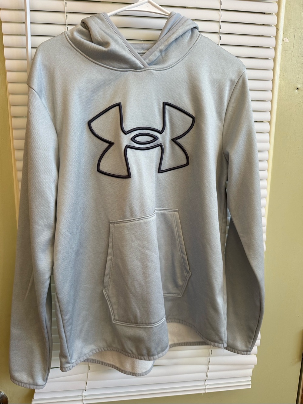 Under Armour Men's Light Gray Hooded Sweatshirt Size L